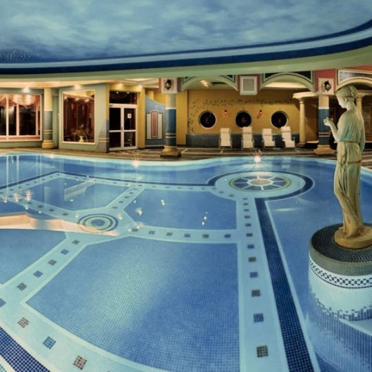 Basen w Papuga Park Hotel w Bielsku-Białej